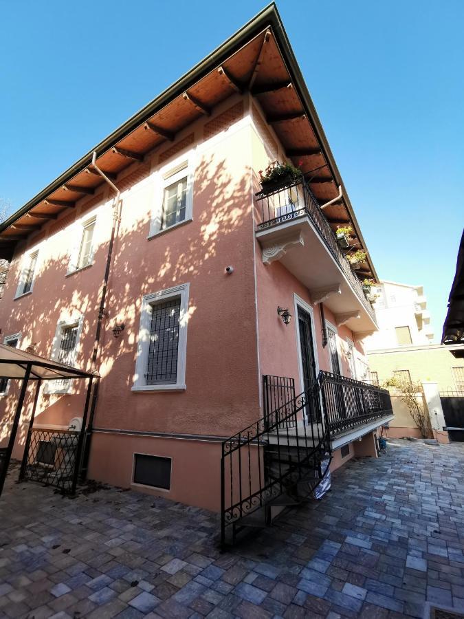 B&B Ad Quintum Torino Collegno Eksteriør bilde